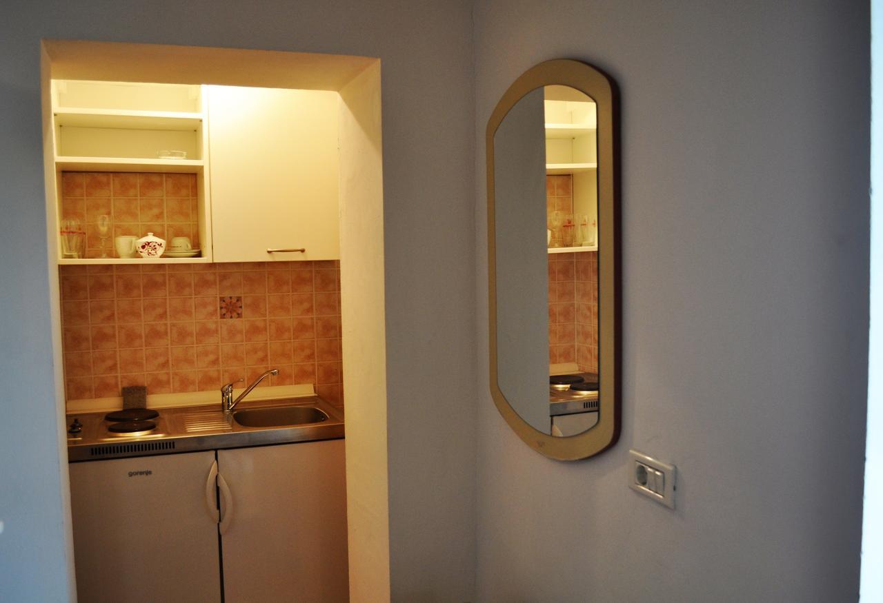 Tri Srca Apartments & Rooms ฟุนตานา ภายนอก รูปภาพ