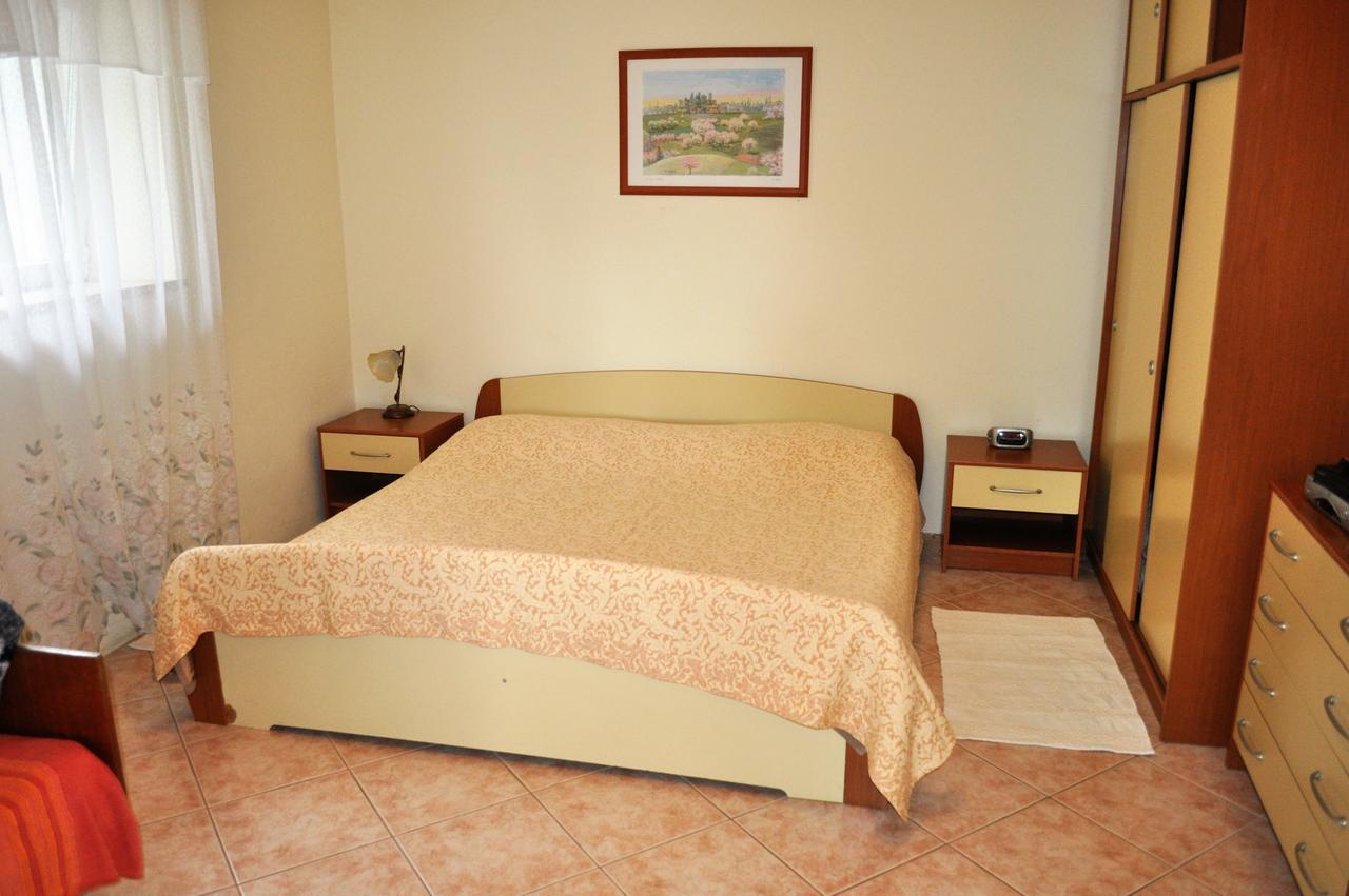 Tri Srca Apartments & Rooms ฟุนตานา ภายนอก รูปภาพ