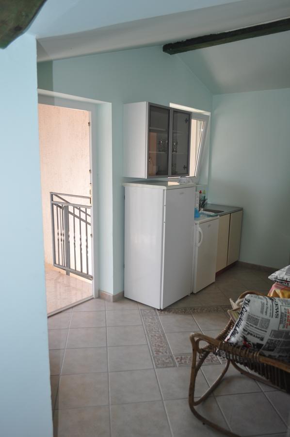 Tri Srca Apartments & Rooms ฟุนตานา ภายนอก รูปภาพ