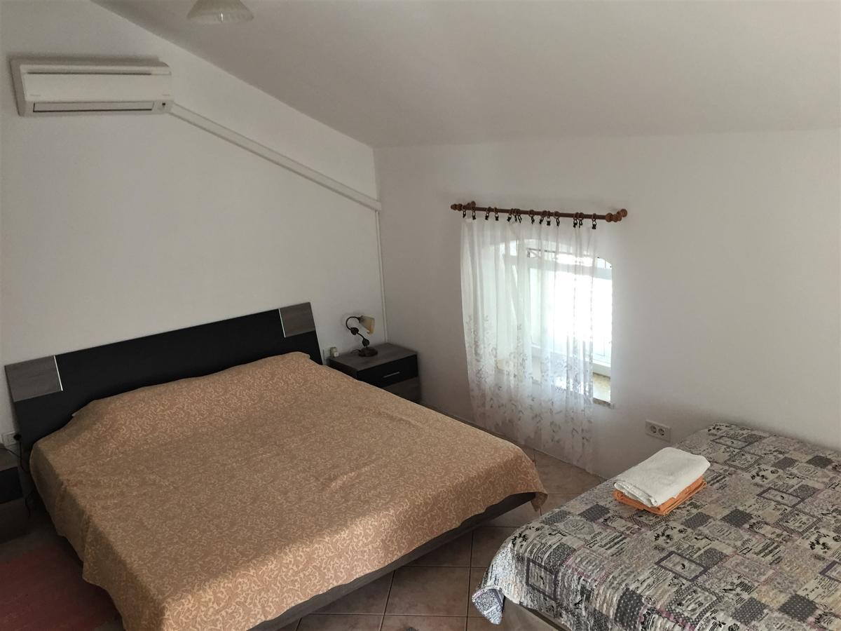 Tri Srca Apartments & Rooms ฟุนตานา ภายนอก รูปภาพ